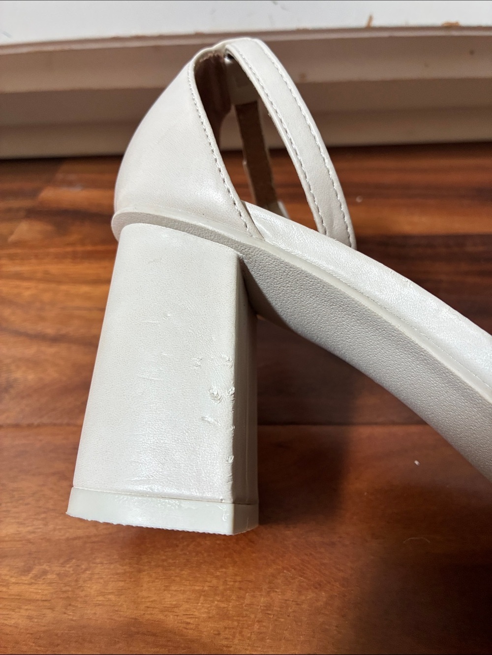 DV Dolce Vita Braided Strap Ivory Block Heel Sandals SZ 7 - Picture 9 of 10